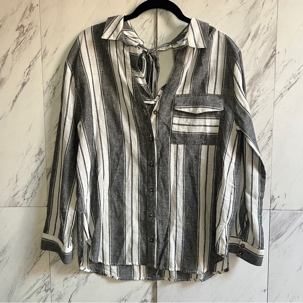 She + Sky Stripe Cotton Tie Back Button Blouse SZ S - Picture 3 of 6